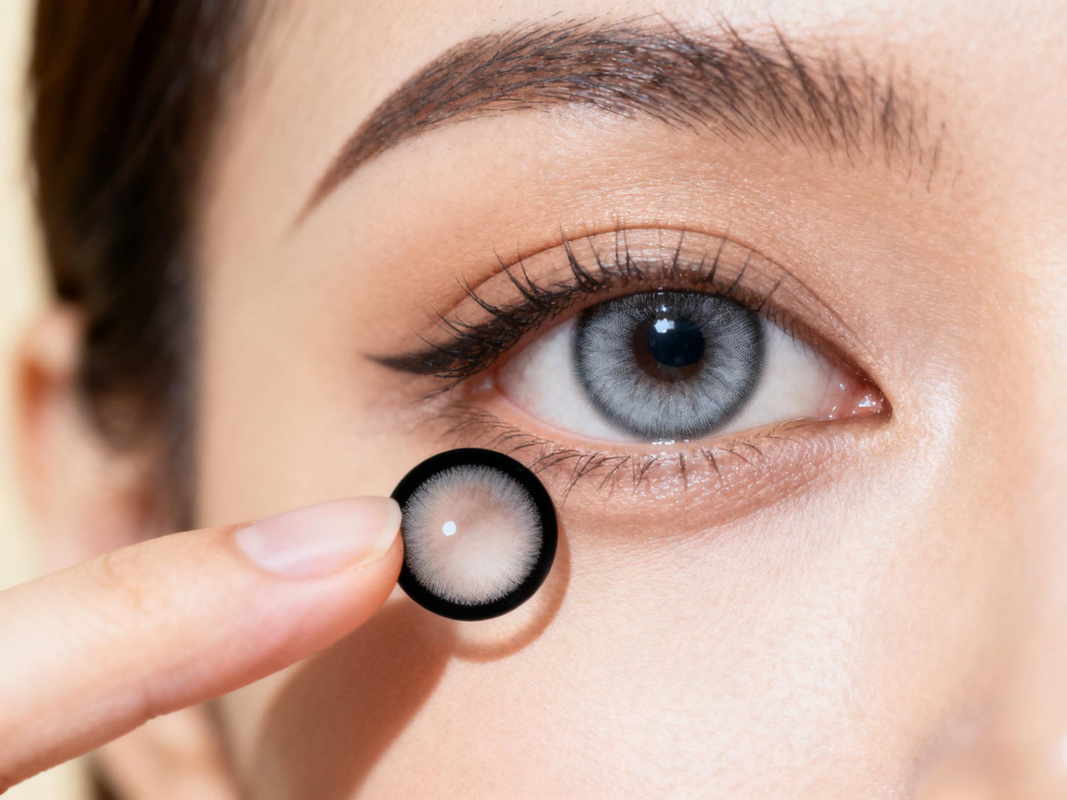 What is a Limbal Ring? And Why Do All Influencers Swear By It?