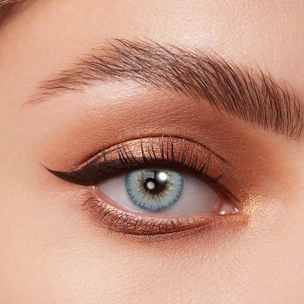 Coloredeyes Aurora Blue | Half a year